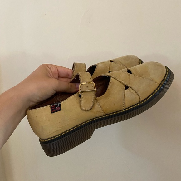Esprit Footwear Mustard Yellow Leather Mary Jane’s Vintage 90s Size 8.5 - Picture 1 of 9
